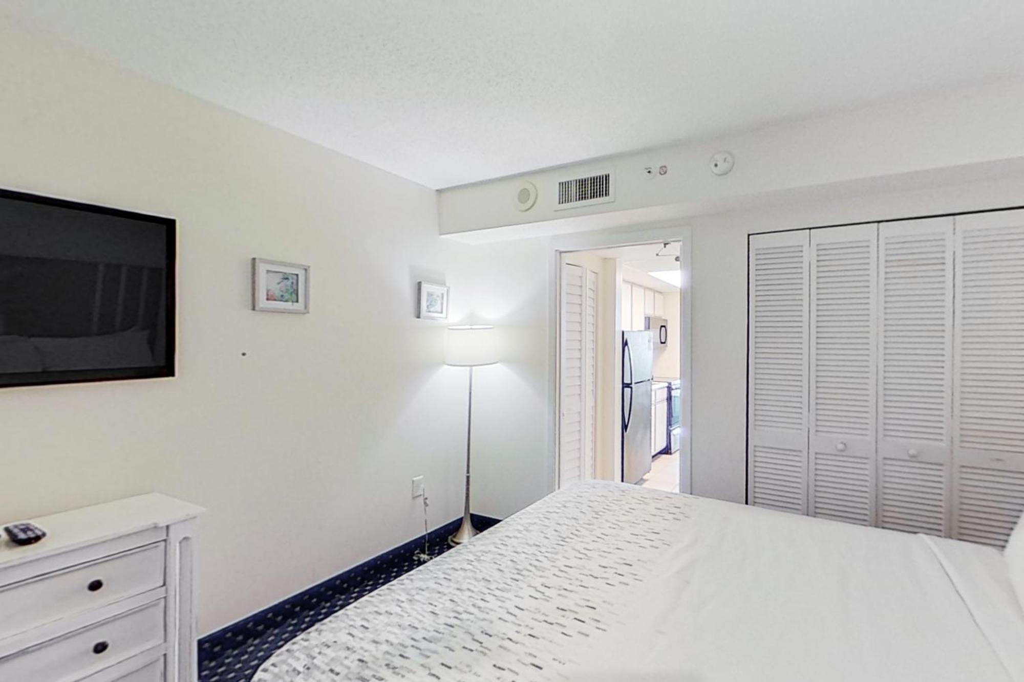 Camelot By The Sea - Oceana Resorts Vacation Rentals Миртъл Бийч Стая снимка