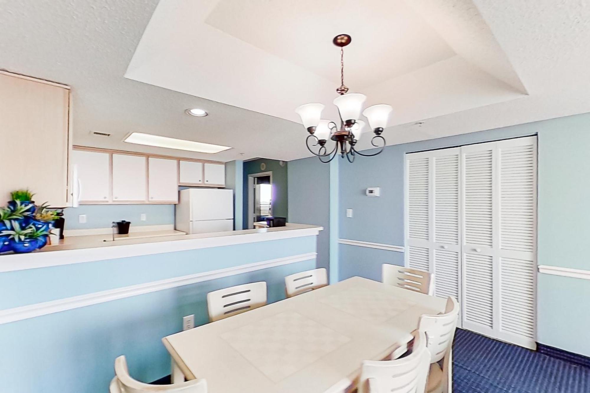 Camelot By The Sea - Oceana Resorts Vacation Rentals Миртъл Бийч Стая снимка