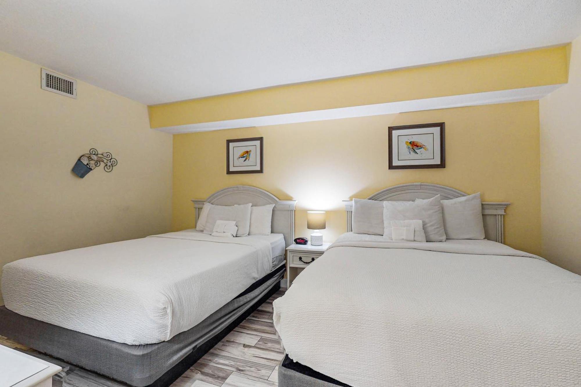 Camelot By The Sea - Oceana Resorts Vacation Rentals Миртъл Бийч Стая снимка
