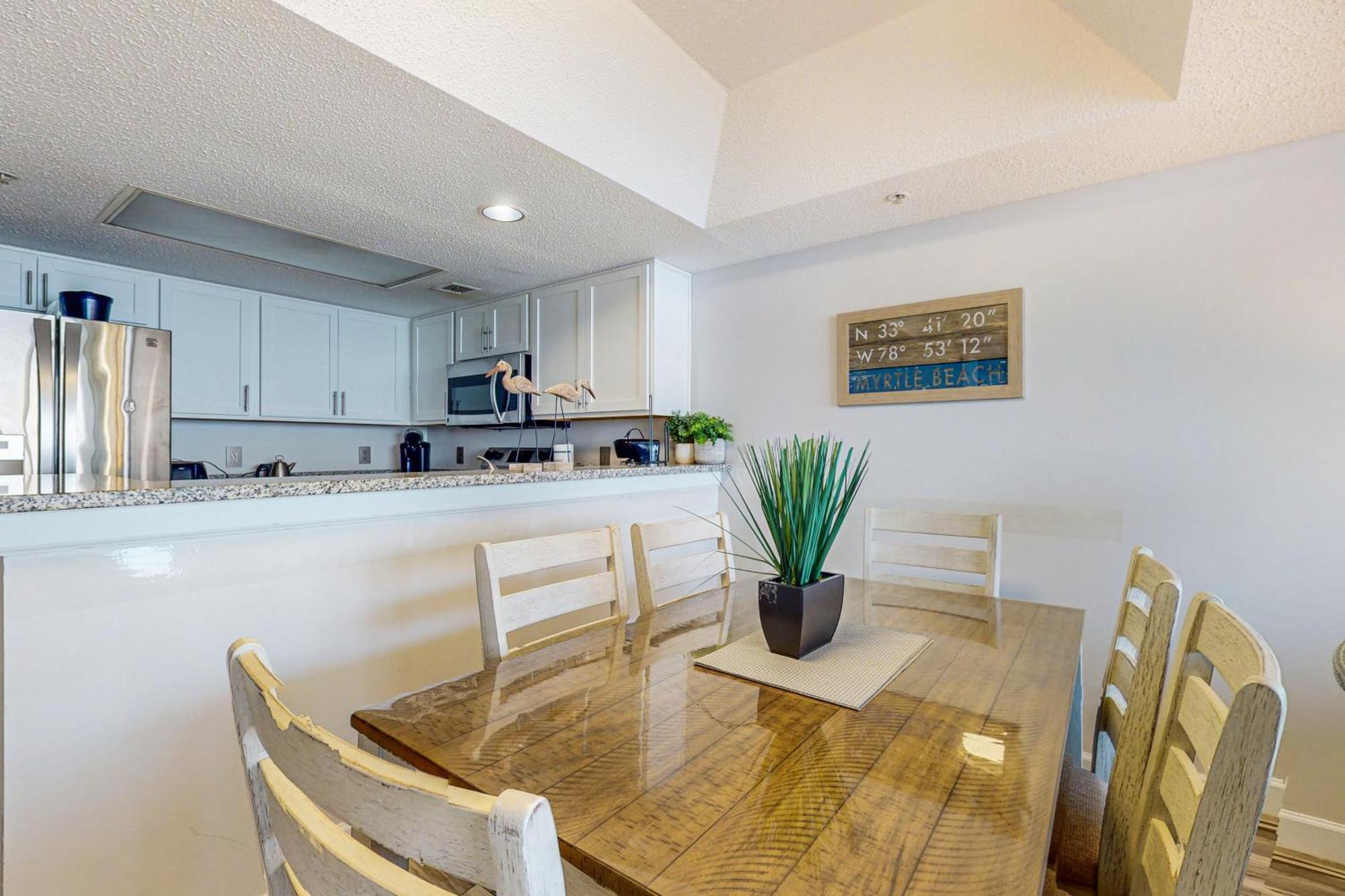 Camelot By The Sea - Oceana Resorts Vacation Rentals Миртъл Бийч Стая снимка
