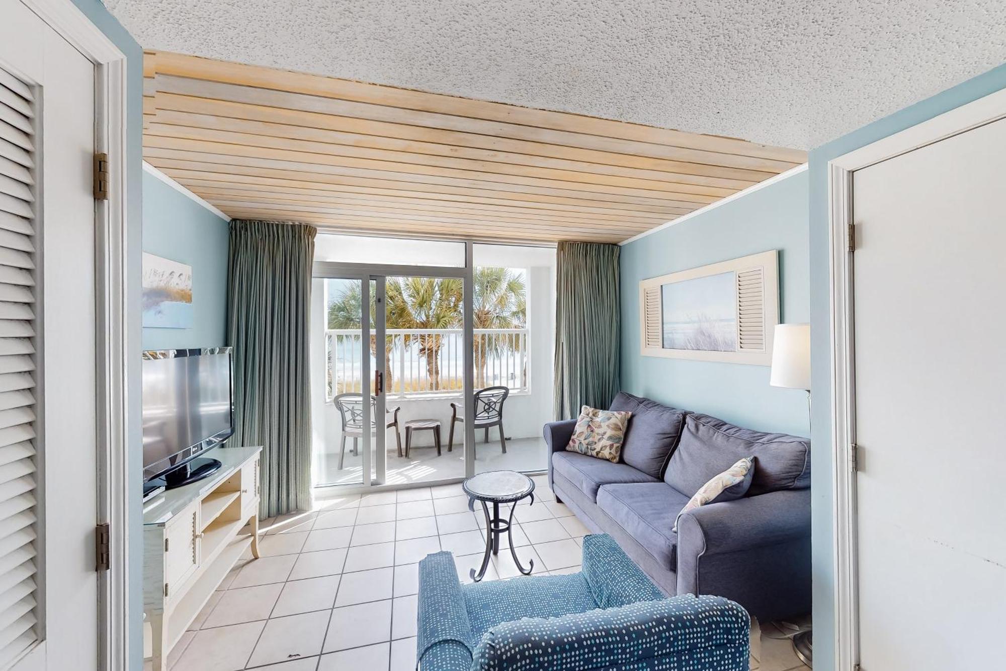 Camelot By The Sea - Oceana Resorts Vacation Rentals Миртъл Бийч Екстериор снимка