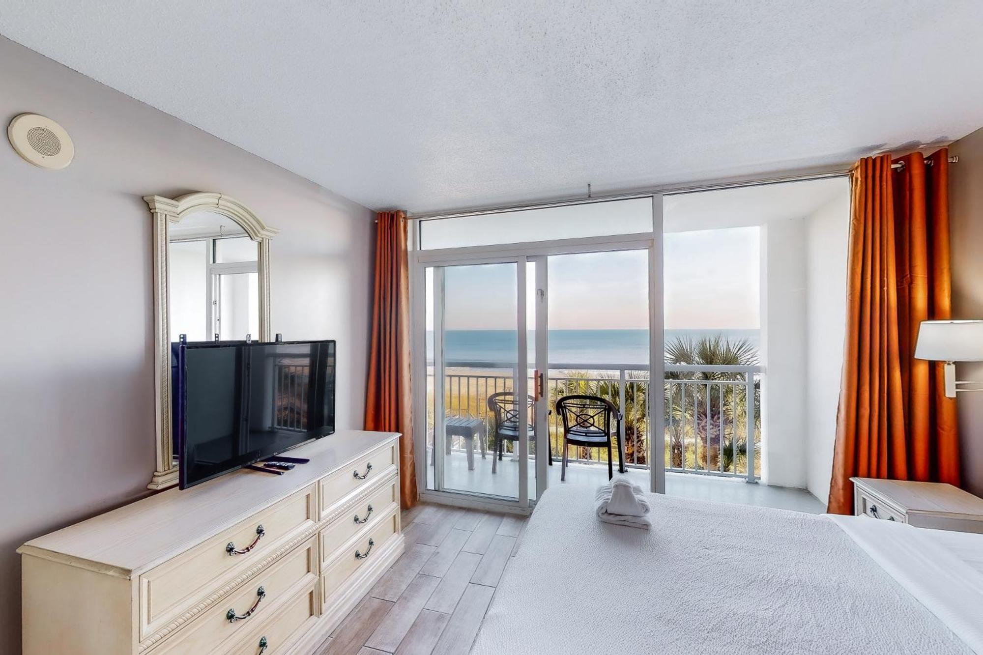 Camelot By The Sea - Oceana Resorts Vacation Rentals Миртъл Бийч Екстериор снимка