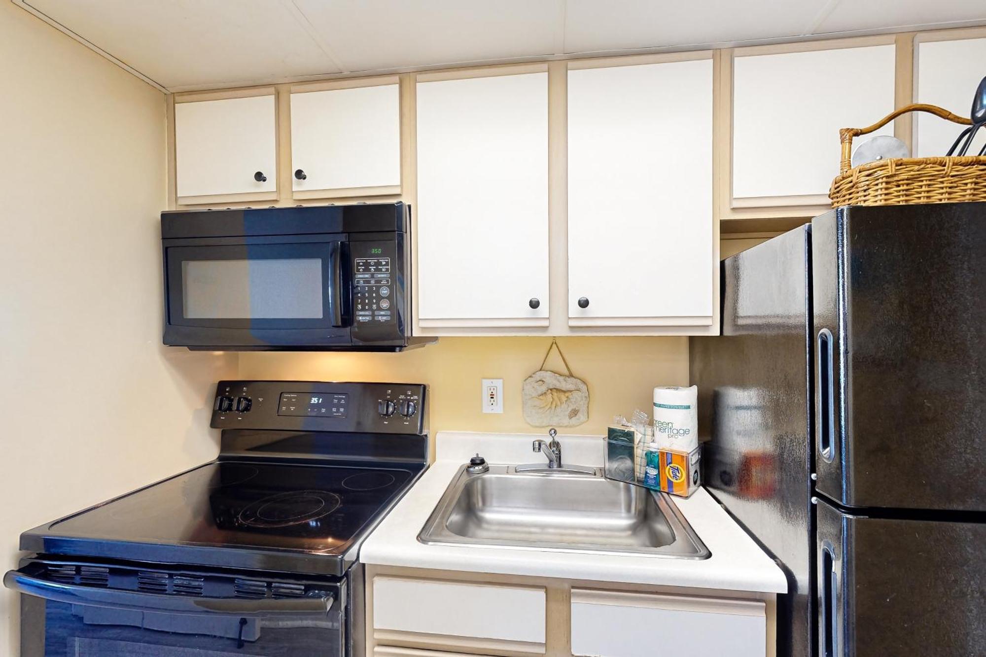 Camelot By The Sea - Oceana Resorts Vacation Rentals Миртъл Бийч Екстериор снимка