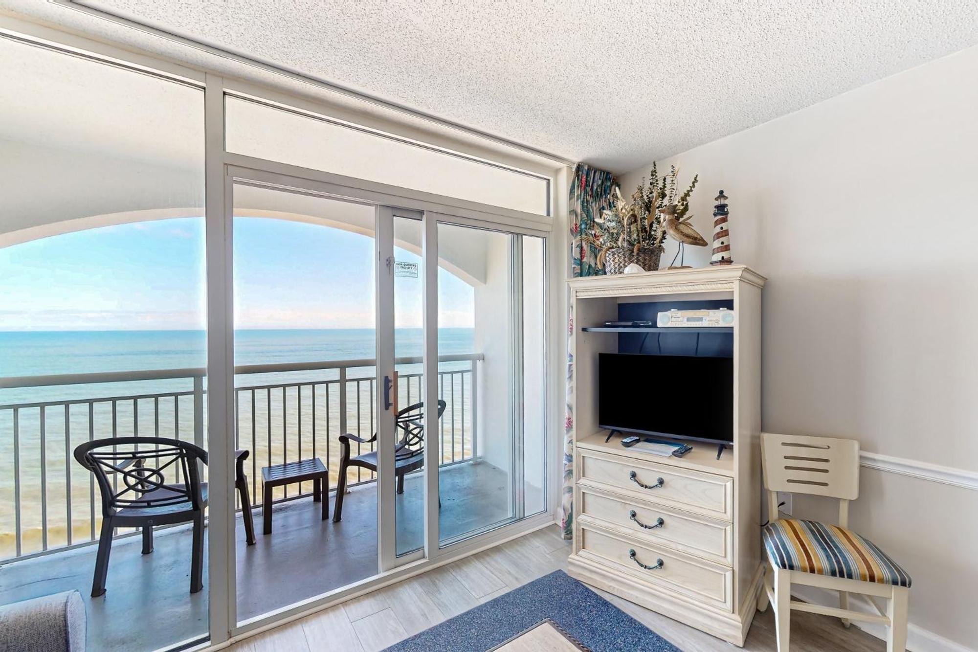 Camelot By The Sea - Oceana Resorts Vacation Rentals Миртъл Бийч Екстериор снимка